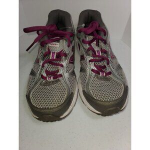 New Balance Running Shoes Women's 7.5 Silver Purple 563v2 Athletic Sneaker WR563